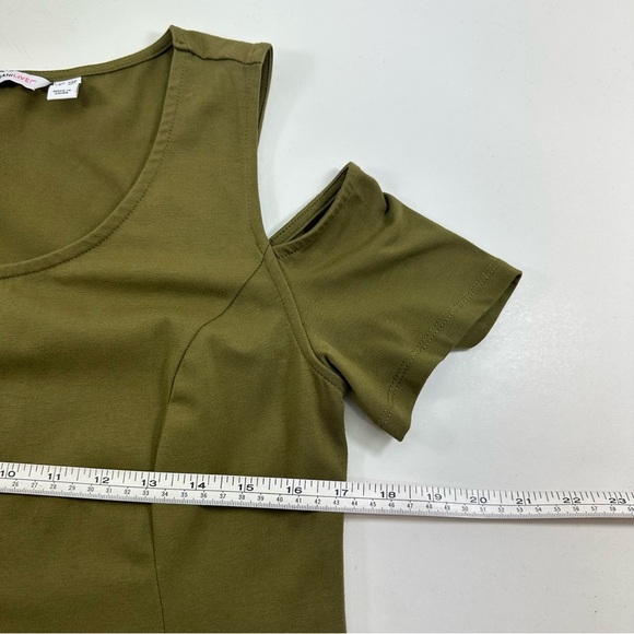 NWOT Elegant Olive Green Women's Dress - Picture 6 of 8